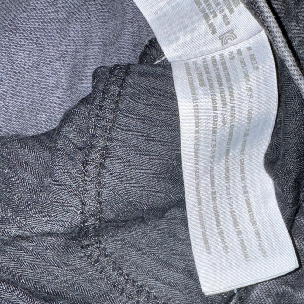 Abercrombie & Fitch The ’90s Straight Ultra High Rise Jeans | Washed Black - Picture 5 of 5